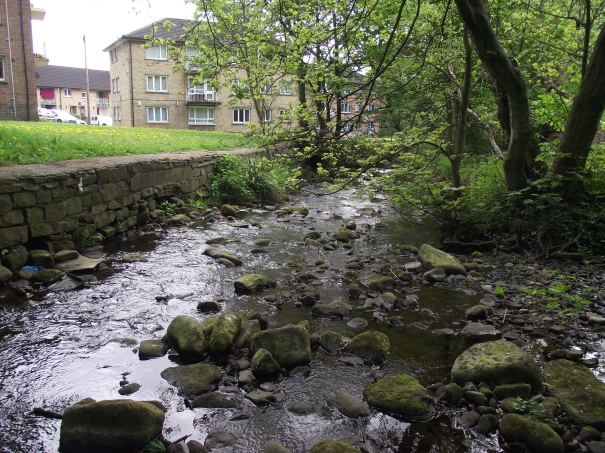 The Beck nears the river